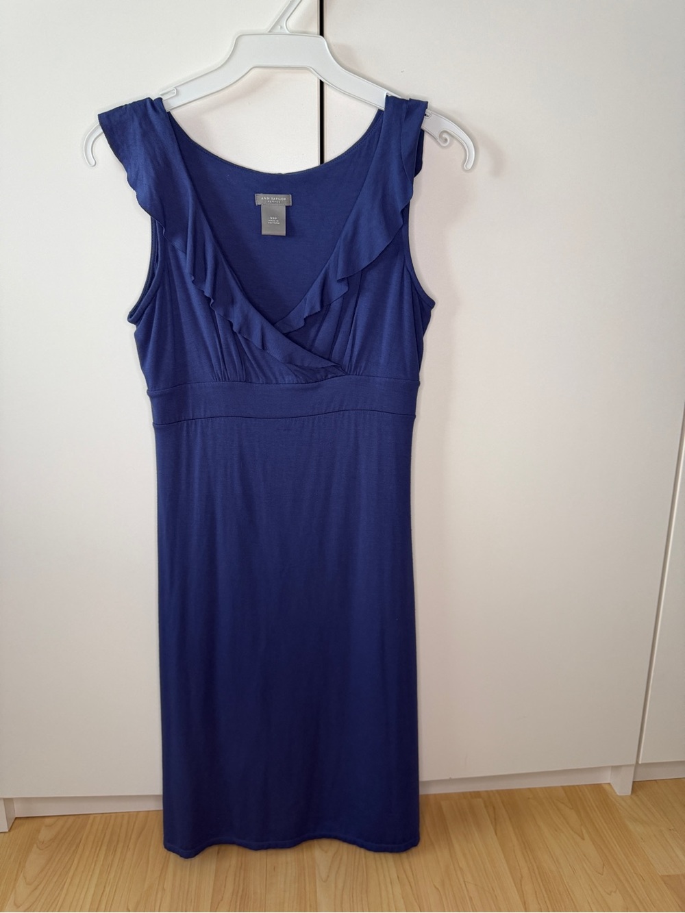 Ann Taylor Navy Ruffle-Trim Wrap-Style Sleeveless Dress petite XSM